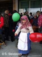 * Z DĚNÍ VE MĚSTĚ