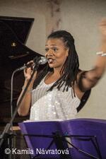 * Z DĚNÍ VE MĚSTĚ