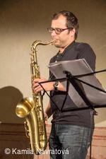 * Z DĚNÍ VE MĚSTĚ