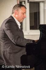 * Z DĚNÍ VE MĚSTĚ